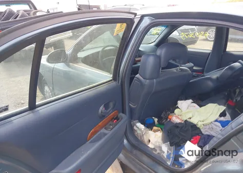 2001 Buick Lesabre Custom from USA, damaged, VIN 1G4HP54K51U189449